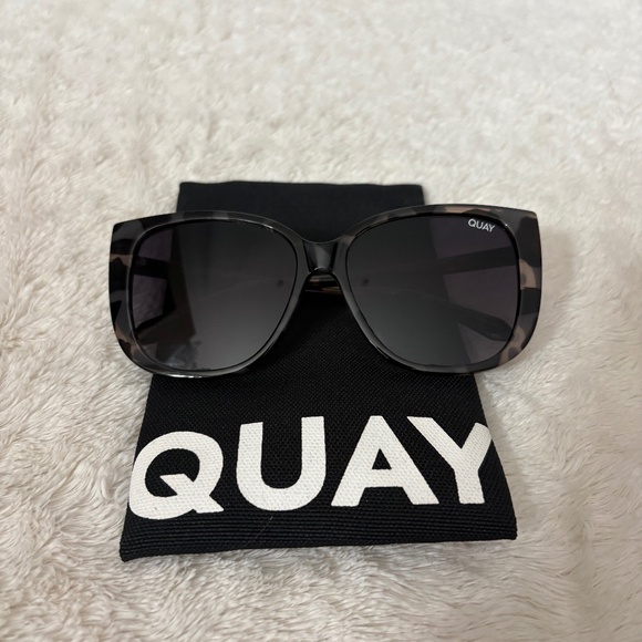 Quay Australia Ever After Sunglasses - Picture 1 of 7